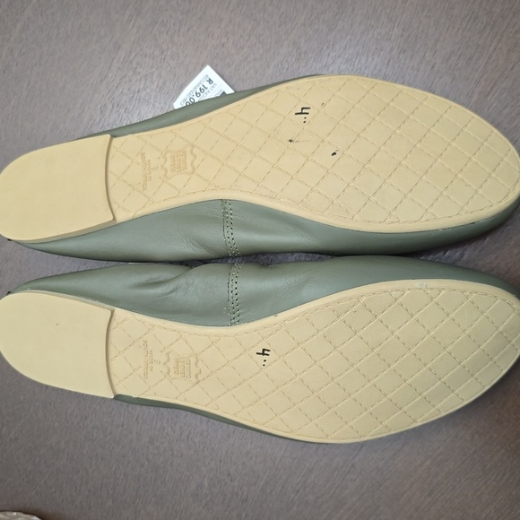 WOOLWORTHS Khaki Green Slippers Women's 9 Green Ballet Flats New - Picture 3 of 5